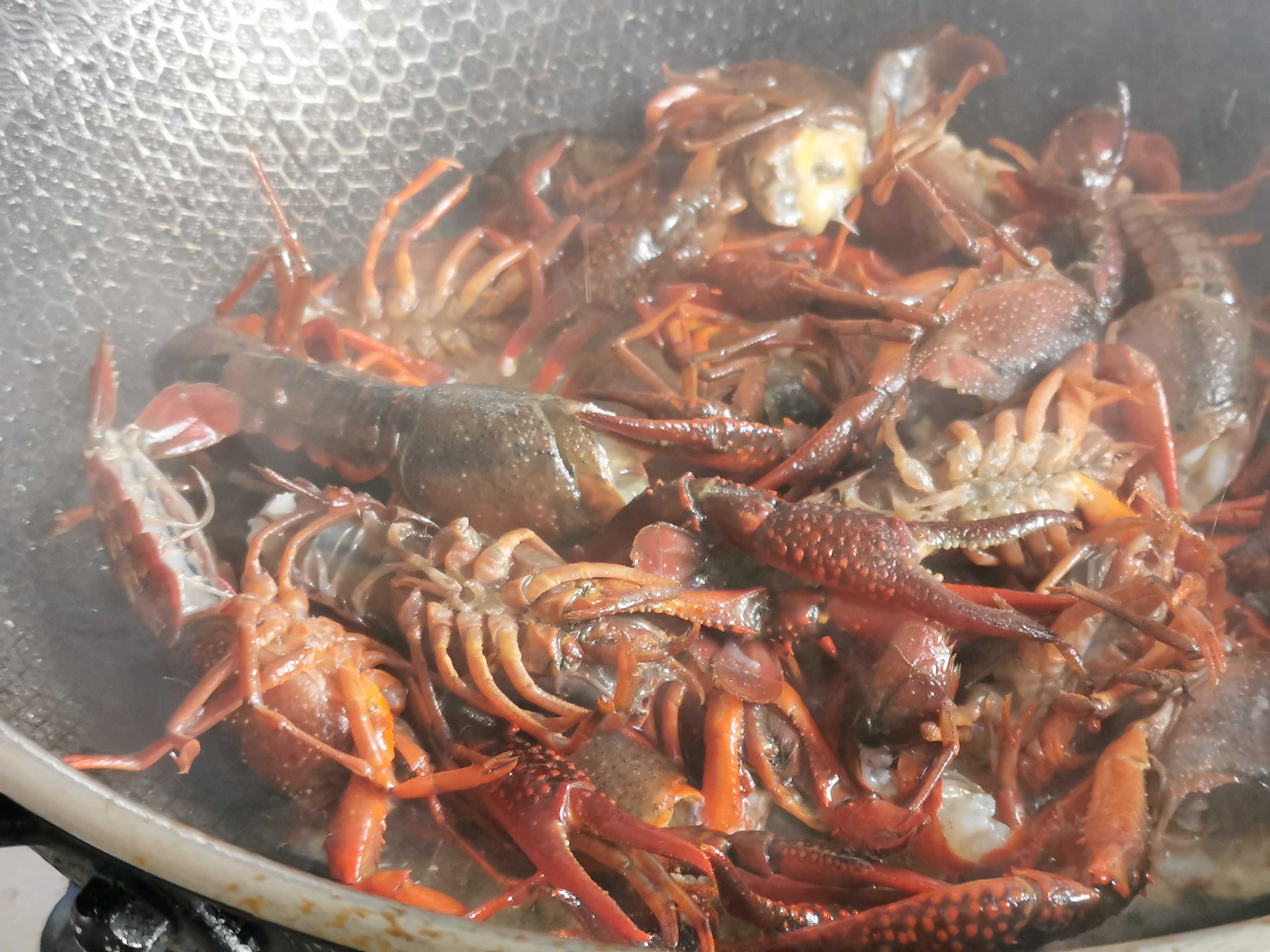 香辣小龍蝦的做法-香辣味炒菜譜