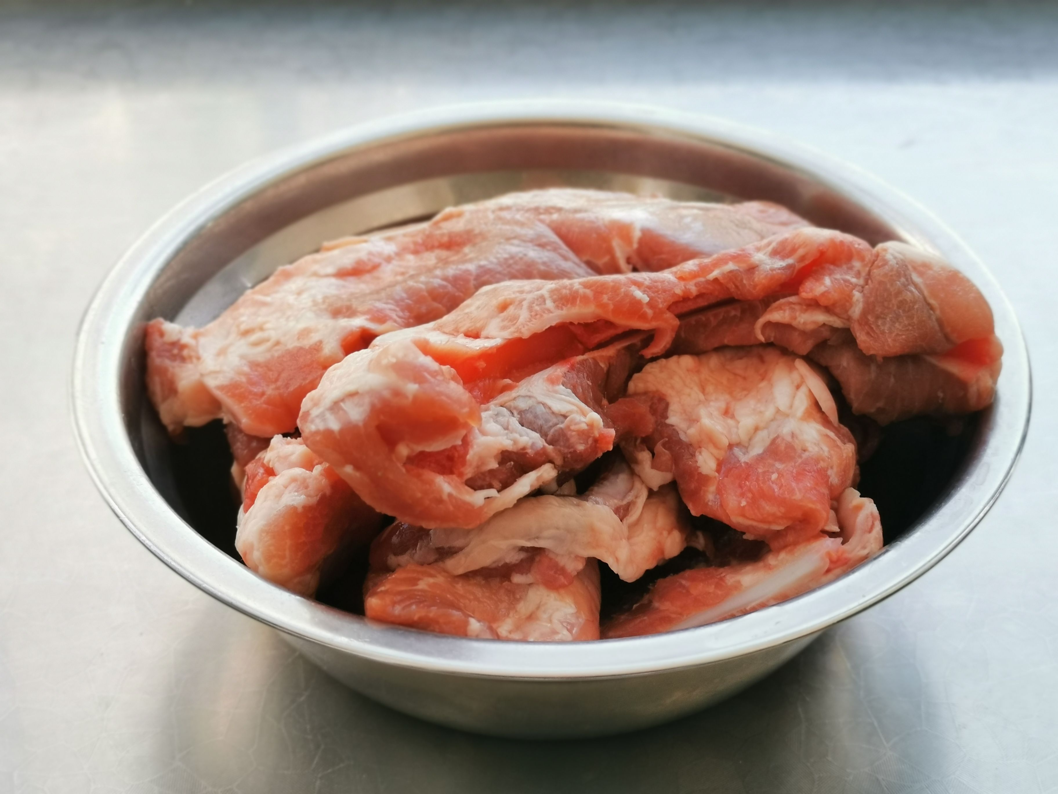 月牙骨燉土豆的做法-家常味燉菜譜