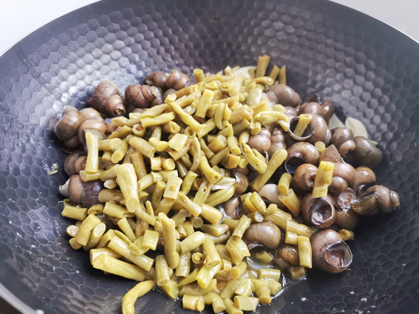 酸豆角炒田螺的做法-香辣味炒菜譜