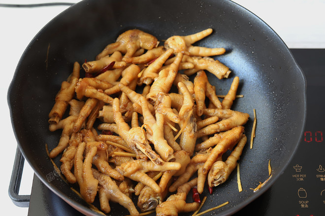 香辣燒鳳爪的做法-香辣味燒菜譜