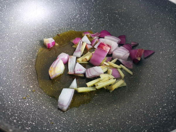 豌豆仁炒牛肉的做法-家常味炒菜譜