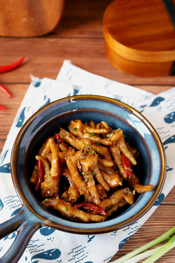 香辣燒鳳爪的做法-香辣味燒菜譜