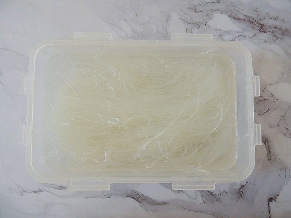 蒜蓉粉絲烤蝦的做法-蒜香味烤菜譜-易網(wǎng)健康養(yǎng)生網(wǎng) 蒜蓉粉絲烤蝦的做法-蒜香味烤菜譜