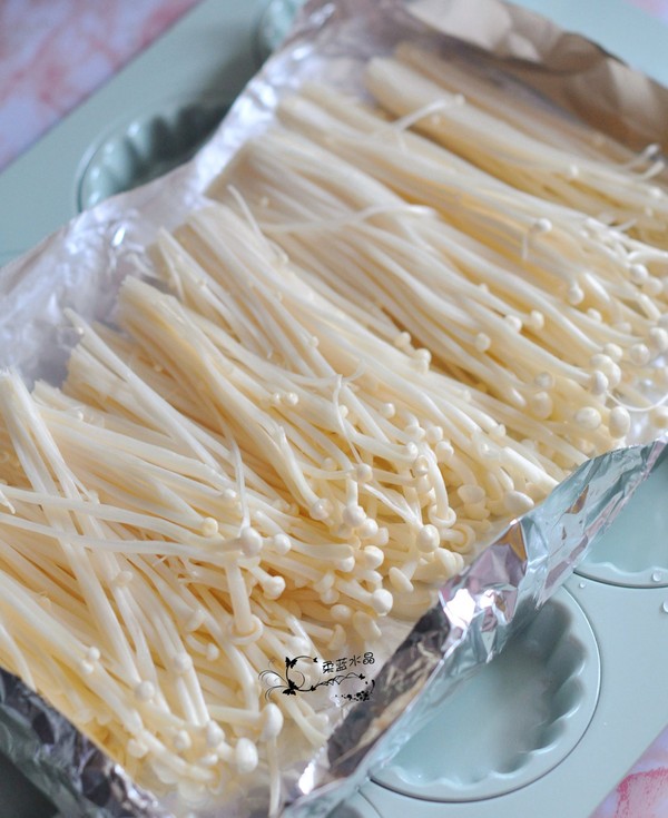 香菇醬烤金針菇的做法-家常味烤菜譜