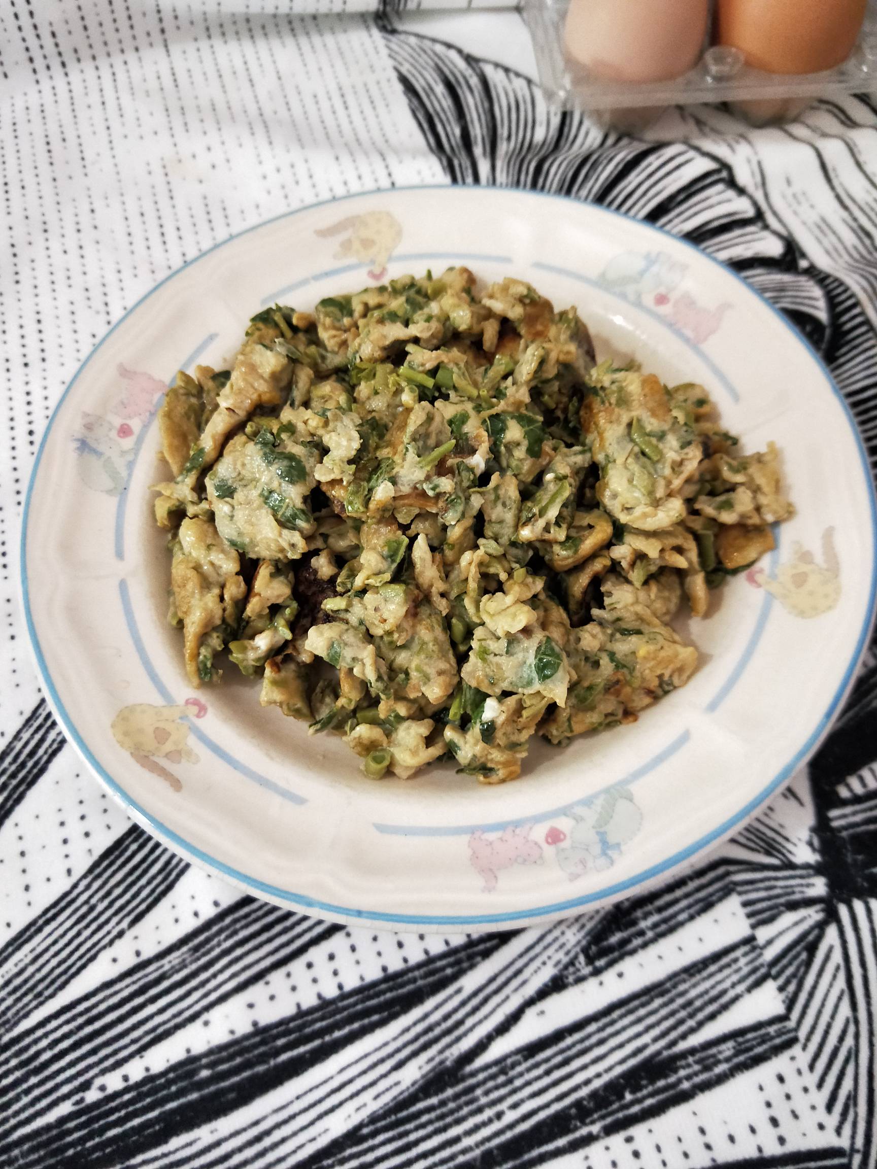 香椿炒蛋的做法-家常味炒菜譜