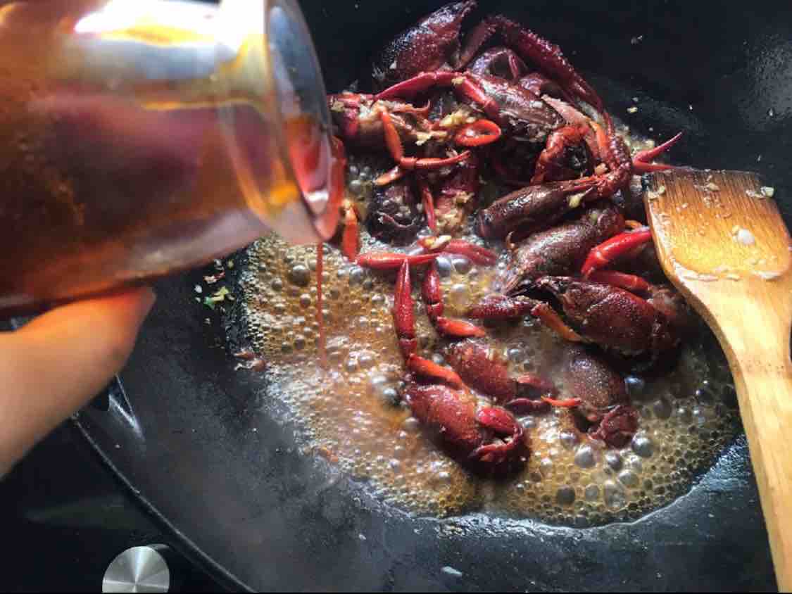 小龍蝦的做法-五香味煮菜譜