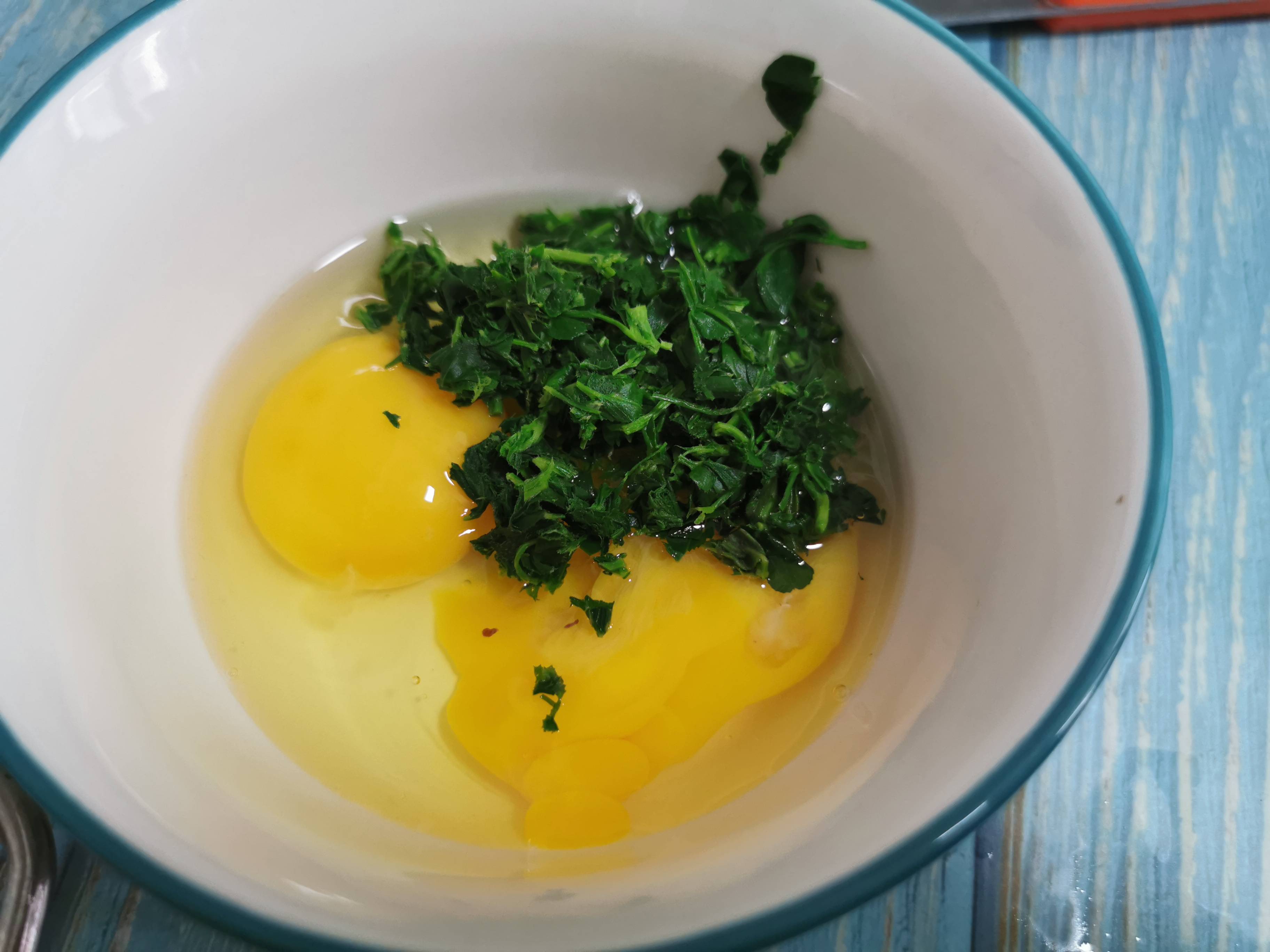 苜蓿菜炒雞蛋的做法-家常味炒菜譜