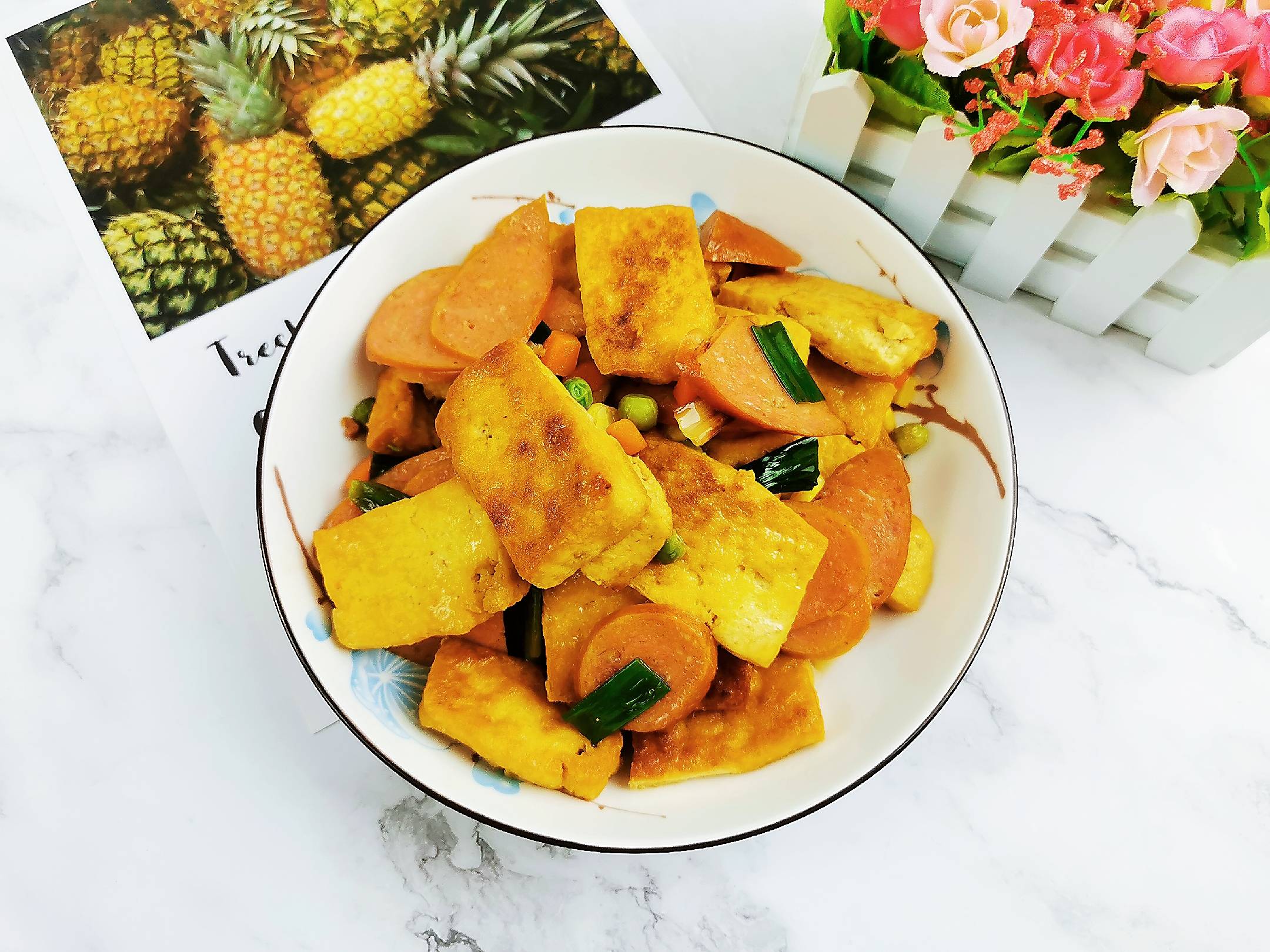 豆腐炒香腸的做法-咸鮮味炒菜譜-易網健康養生網 豆腐炒香腸的做法-咸鮮味炒菜譜