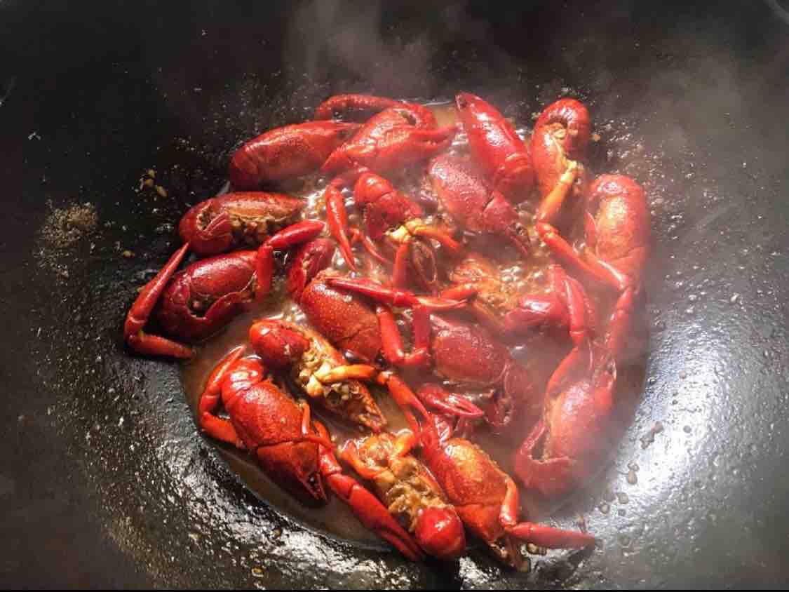 小龍蝦的做法-五香味煮菜譜