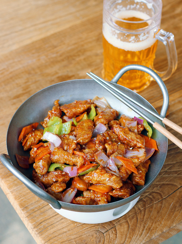 焦溜肉段的做法-家常味炒菜譜