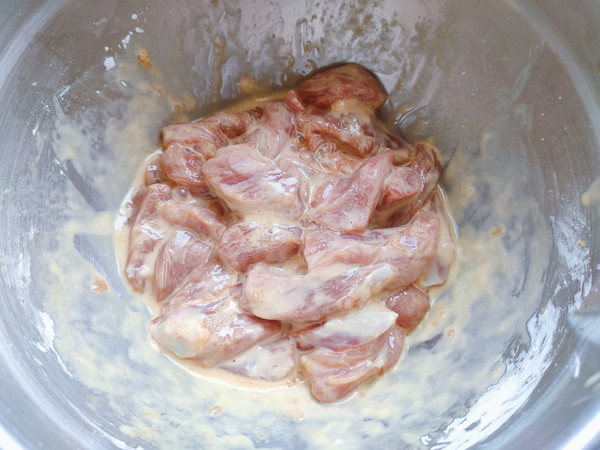 焦溜肉段的做法-家常味炒菜譜