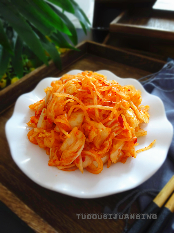 妙拌白菜蘿卜的做法-咸鮮味拌菜譜