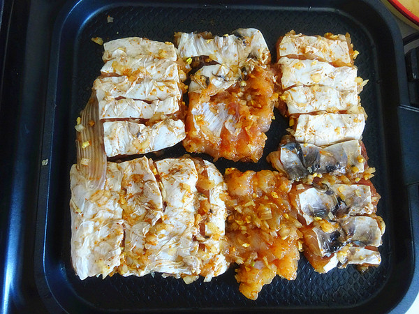 電餅鐺烤魚的做法-咸鮮味烤菜譜
