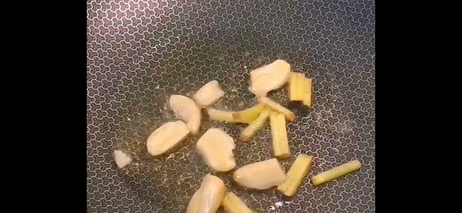 素炒油菜花的做法-家常味炒菜譜