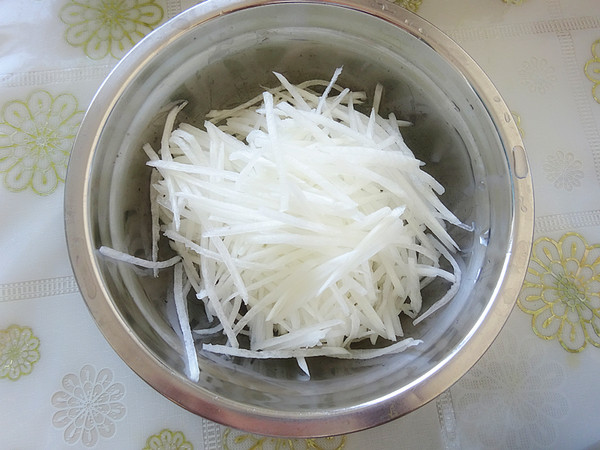 妙拌白菜蘿卜的做法-咸鮮味拌菜譜