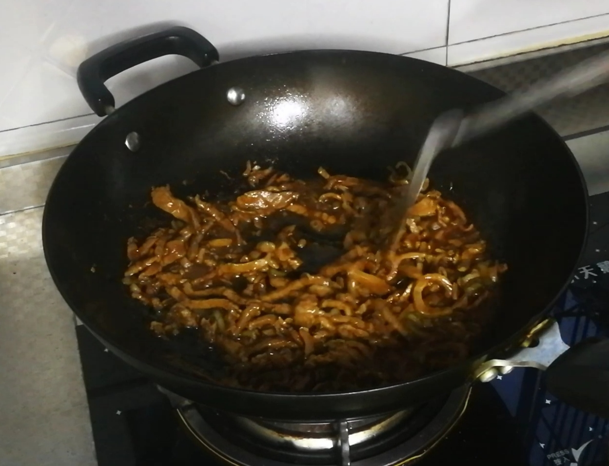 肉絲拌菠菜的做法-家常味拌菜譜