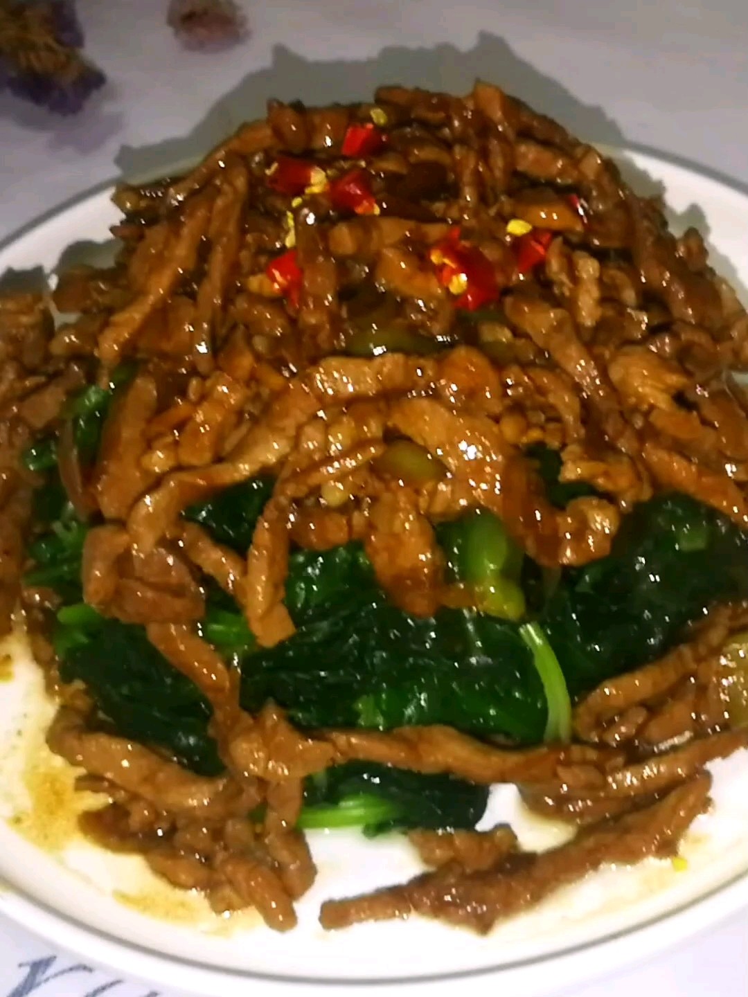 肉絲拌菠菜的做法-家常味拌菜譜