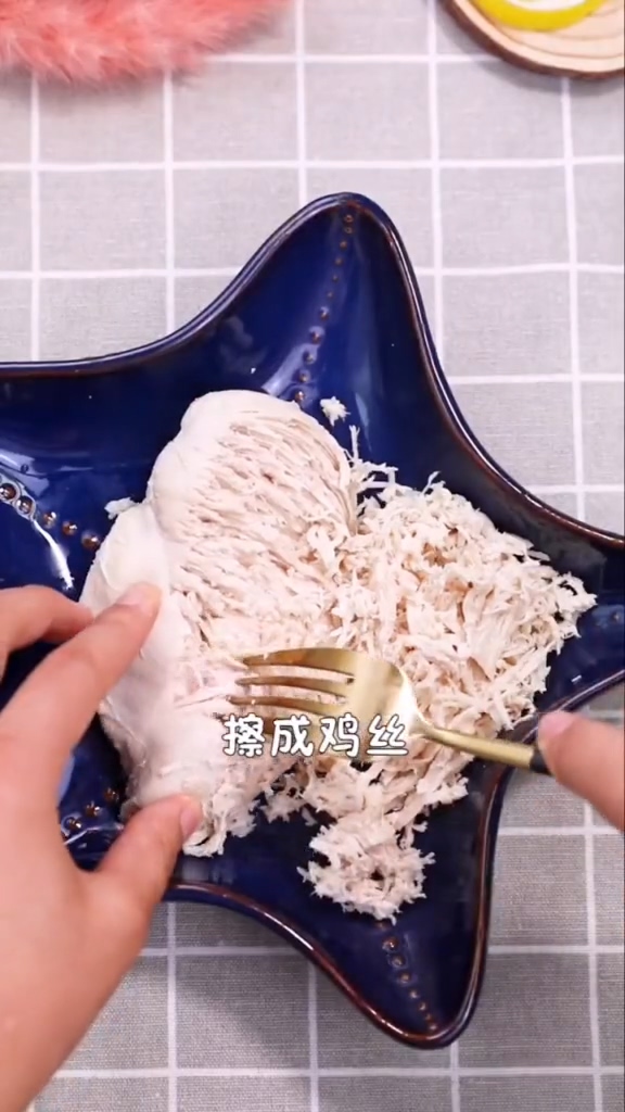 低卡涼拌雞絲的做法-咸鮮味拌菜譜