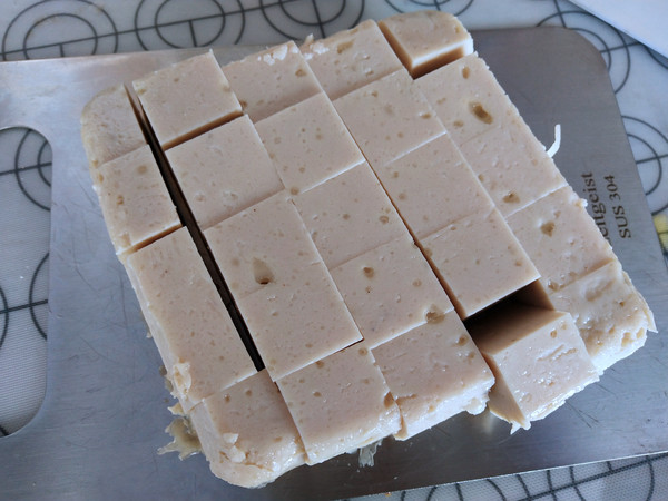 自制魚豆腐的做法-咸鮮味蒸菜譜-易網健康養生網 自制魚豆腐的做法-咸鮮味蒸菜譜