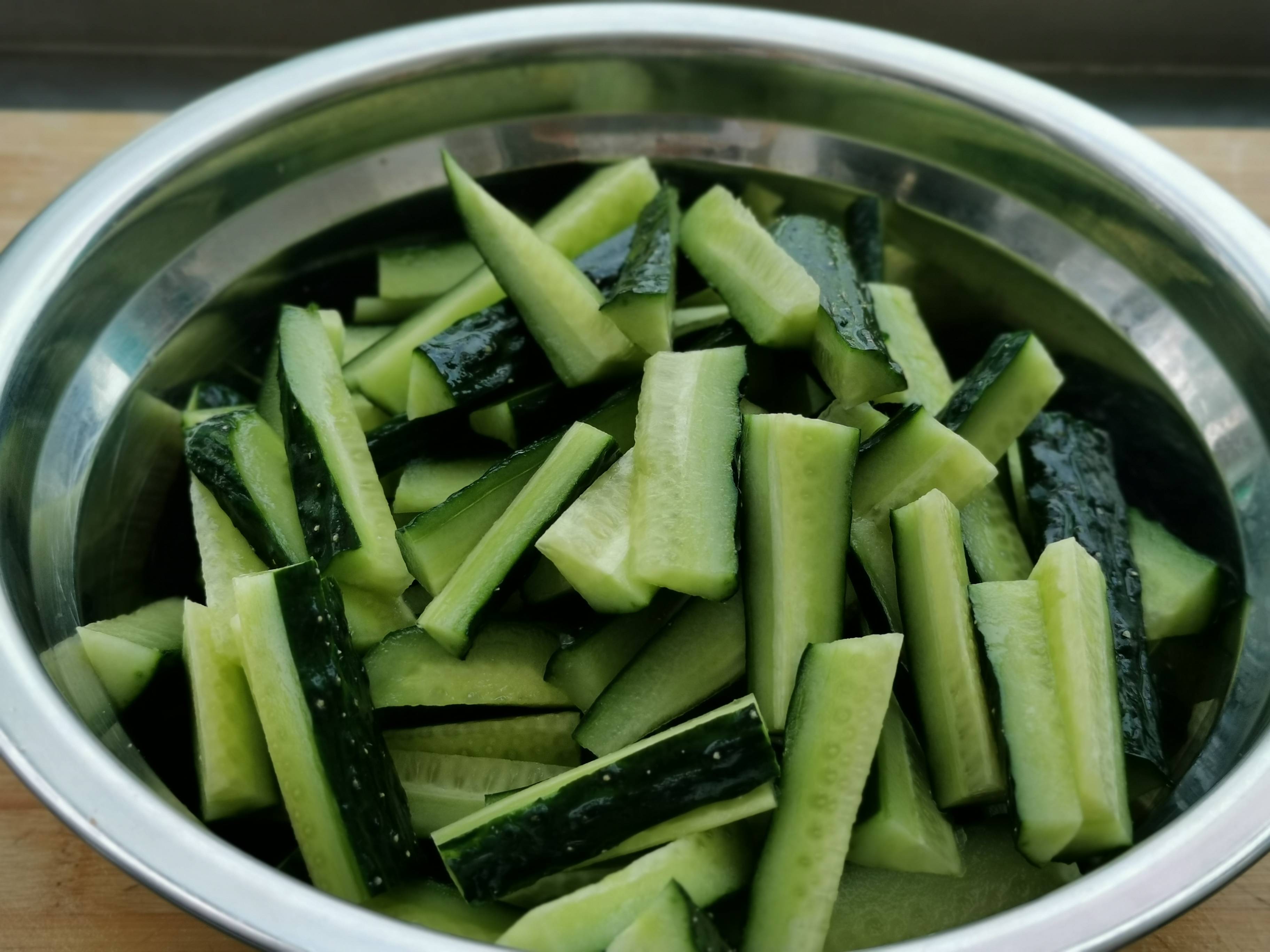 酸辣黃瓜條的做法-酸辣味腌菜譜