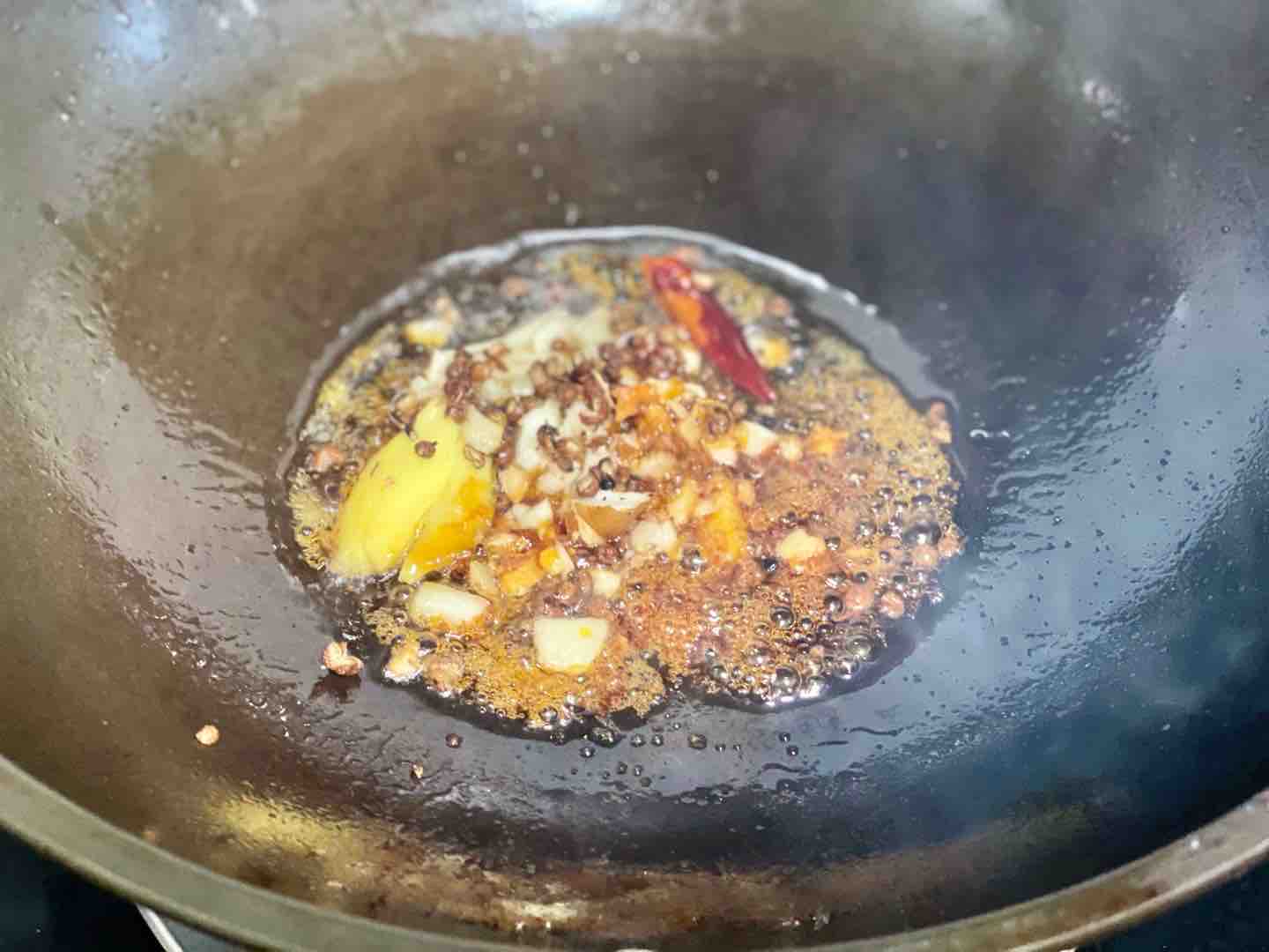 大口吃肉,選紅燒牛腩。的做法-家常味燉菜譜-易網健康養生網 大口吃肉,選紅燒牛腩。的做法-家常味燉菜譜