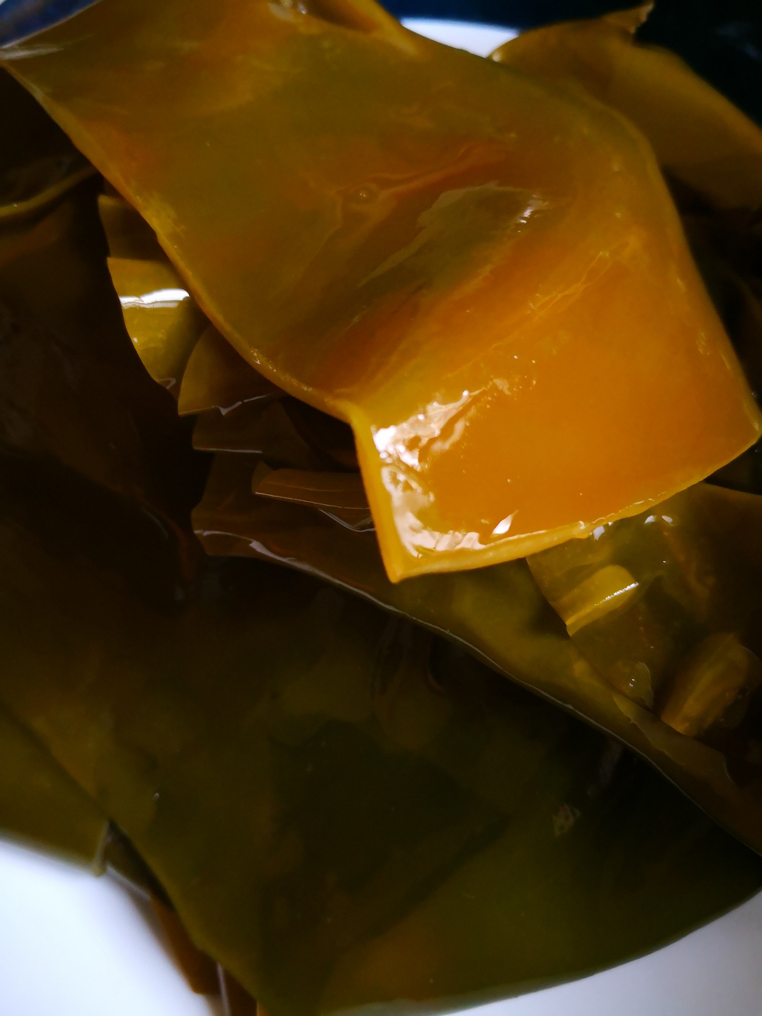 芹菜拌海帶的做法-家常味拌菜譜