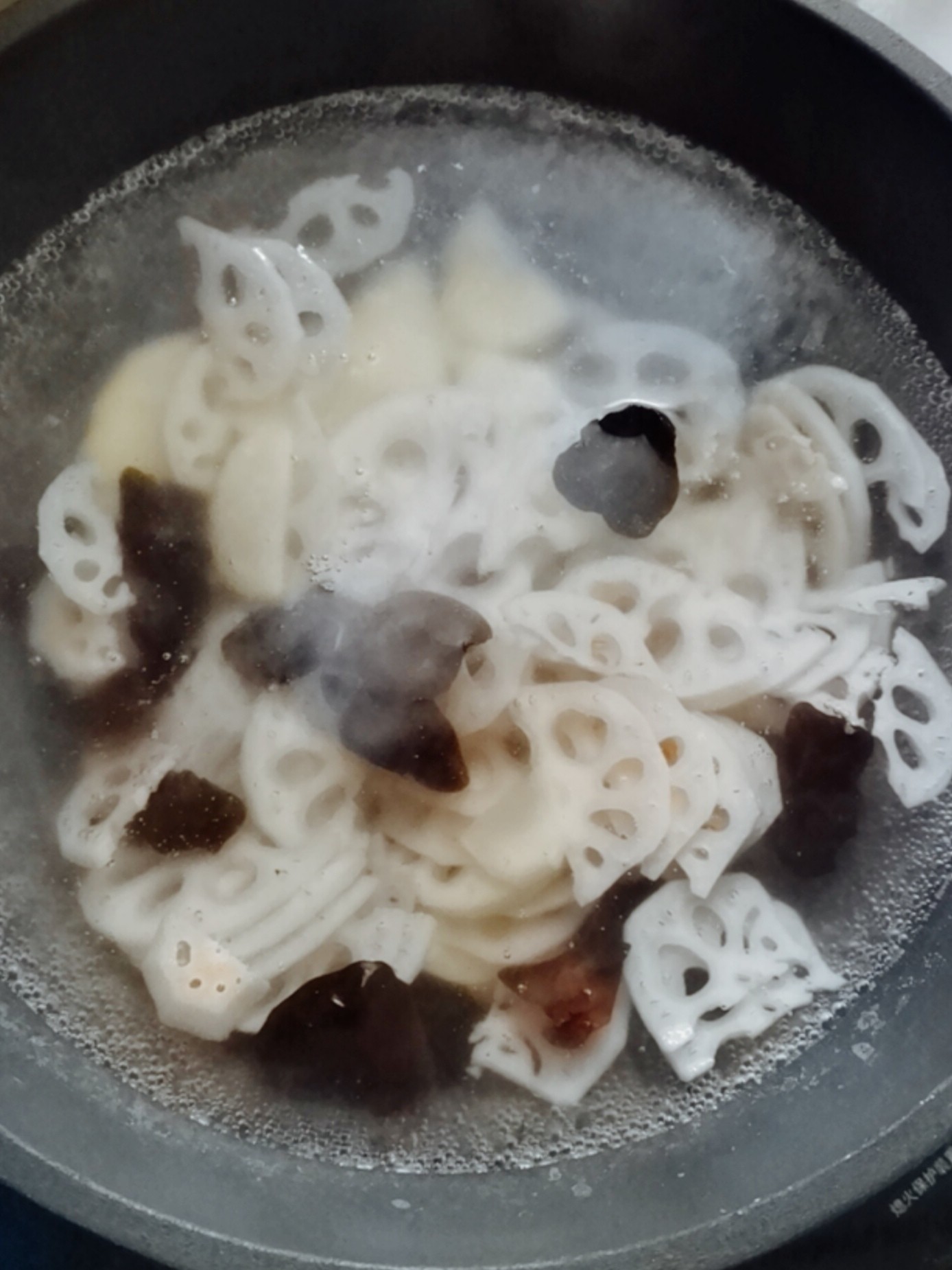 干鍋小龍蝦的做法-香辣味炒菜譜