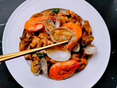 鮮蝦蛤蜊炒雞的做法-咸鮮味炒菜譜