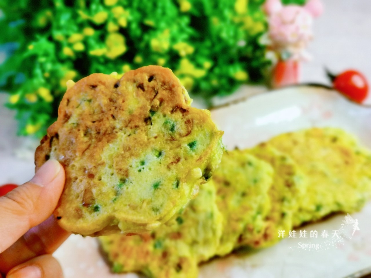 槐花系列之槐花雞蛋餅的做法-咸鮮味煎菜譜