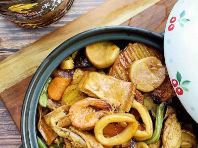 鮮魷雜蔬干鍋的做法-麻辣味燒菜譜