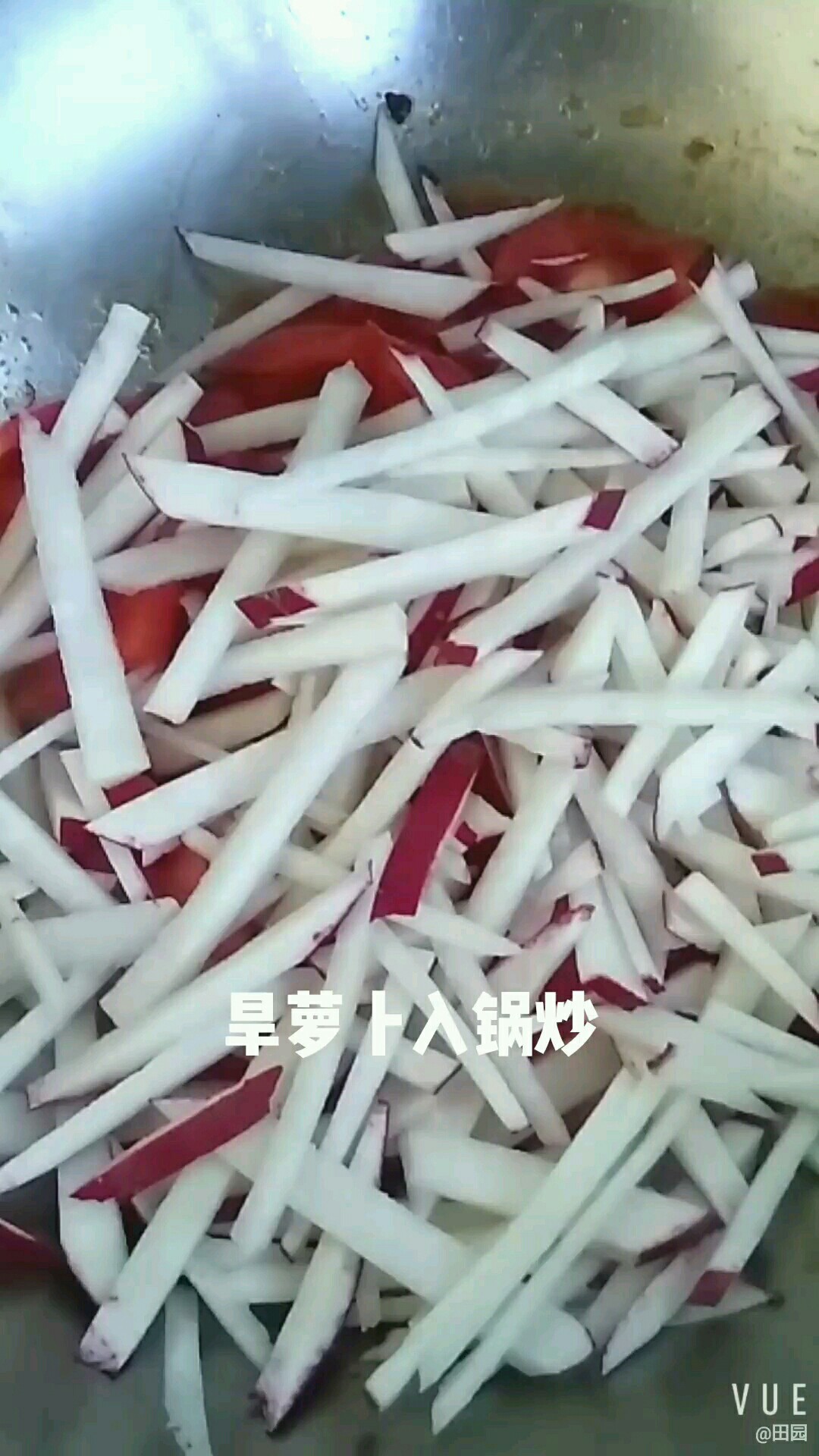 西紅柿燒蘿卜的做法-茄汁味燒菜譜