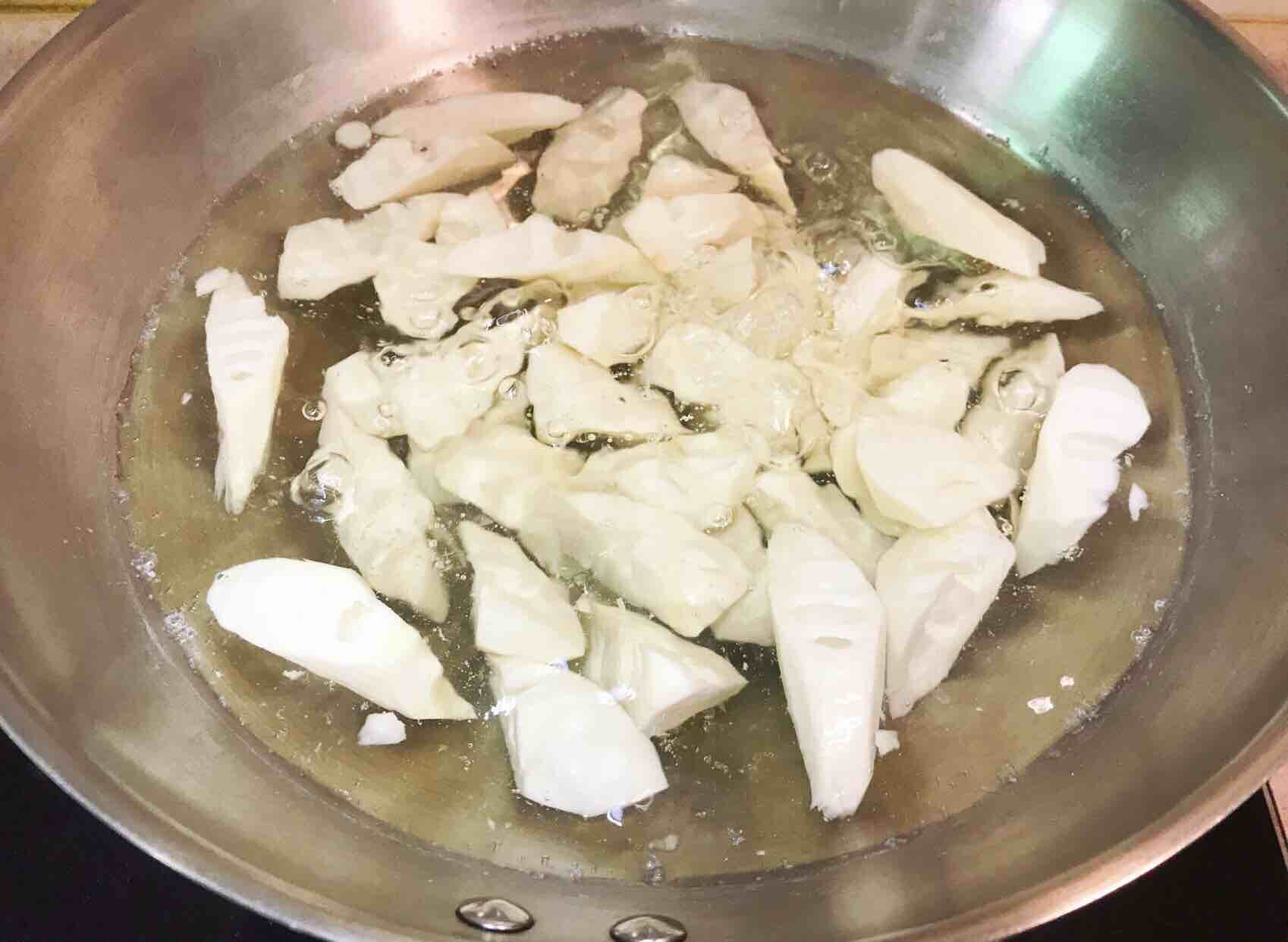 鮮筍燒牛肉的做法-家常味燒菜譜