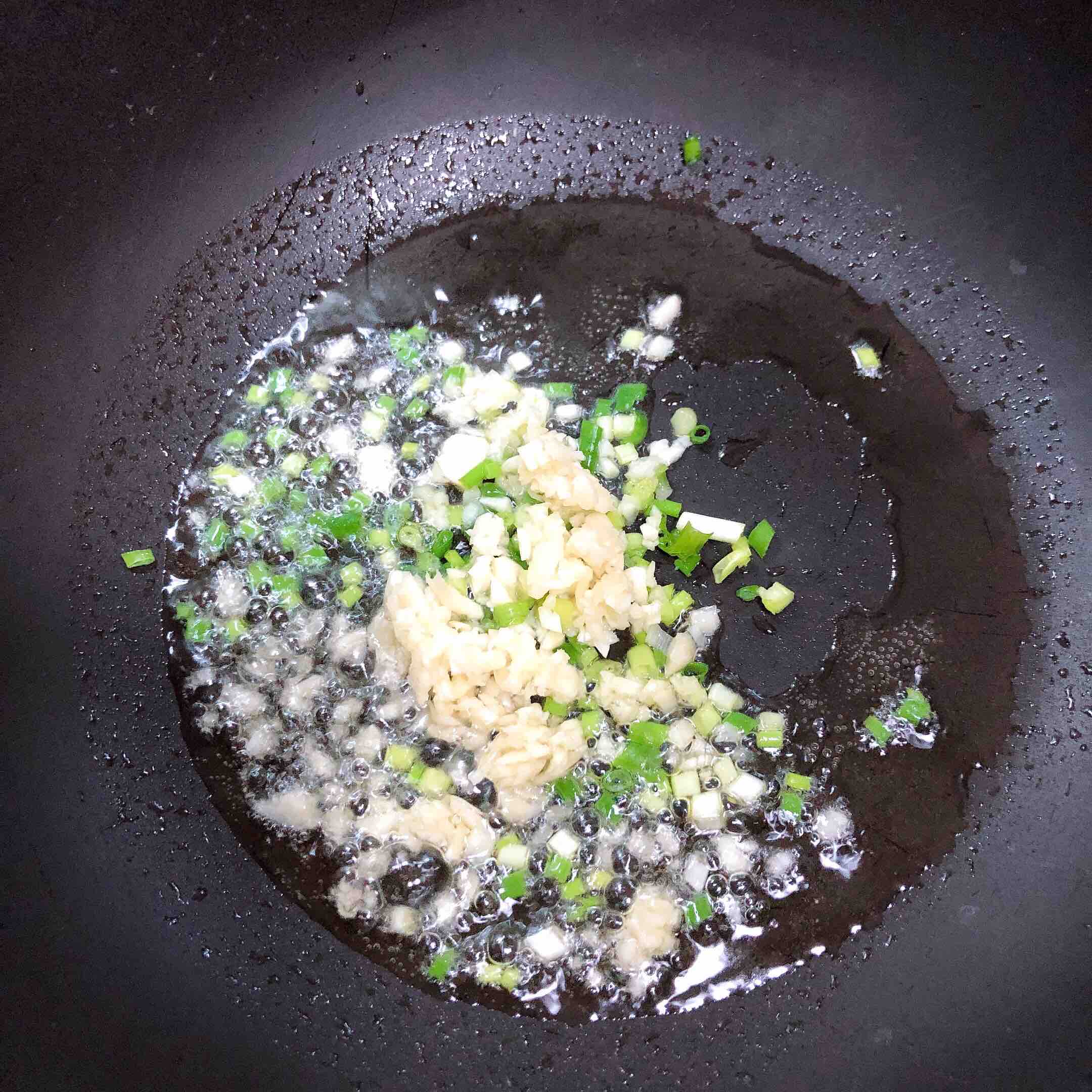 涼拌手撕雞胸肉的做法-酸甜味拌菜譜