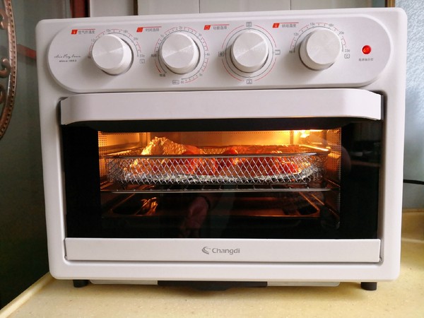 空炸雞腿的做法-香辣味炸菜譜