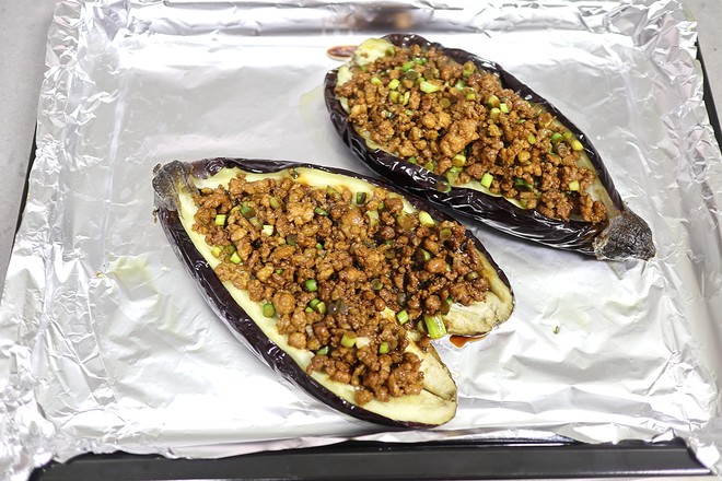 烤肉末茄子的做法-咸鮮味烤菜譜