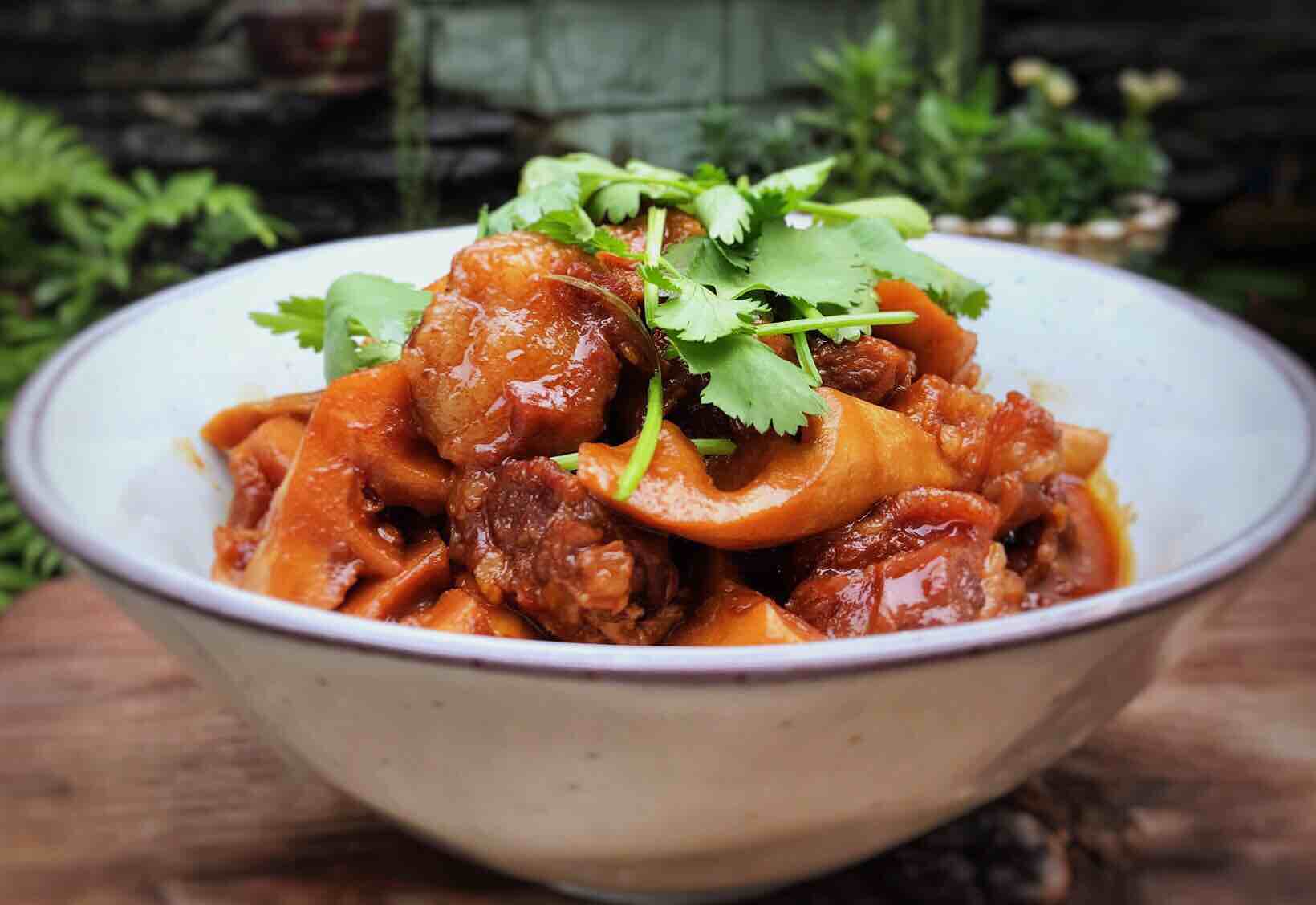 鮮筍燒牛肉的做法-家常味燒菜譜