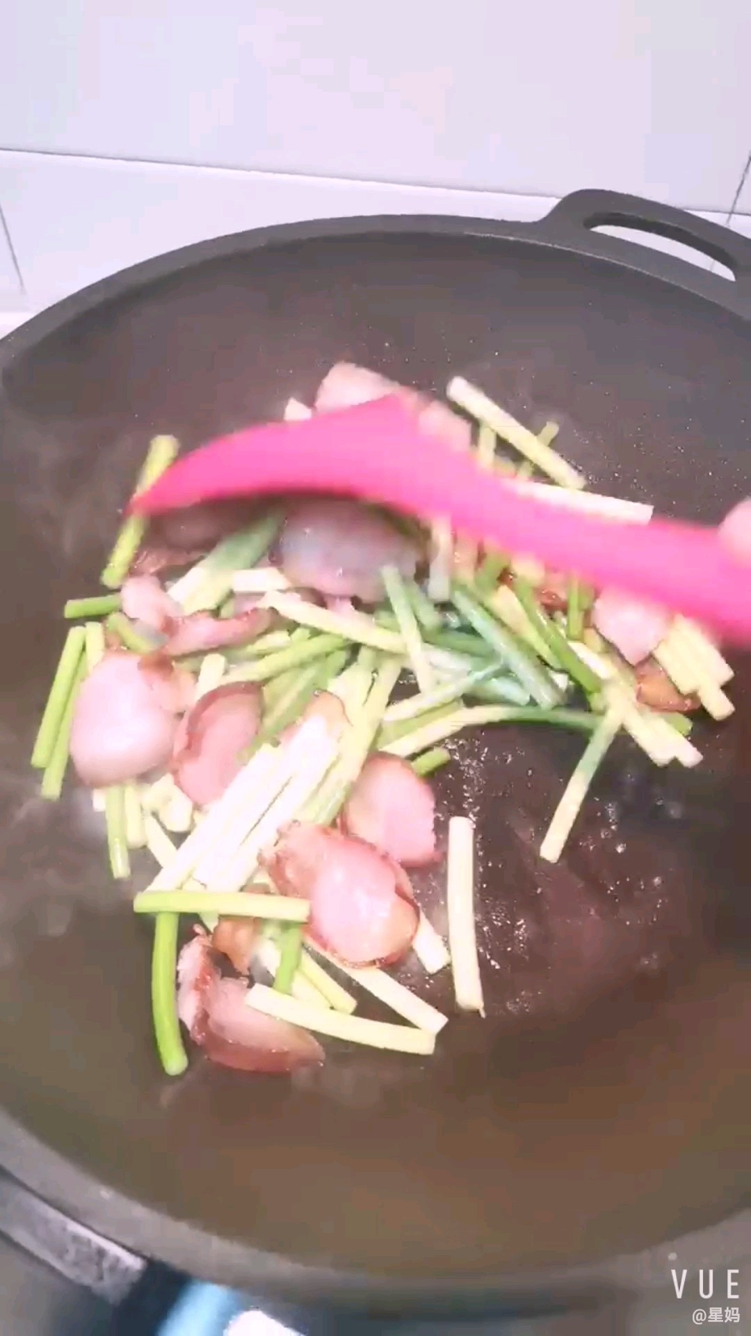 蒜苗炒臘肉的做法-家常味炒菜譜