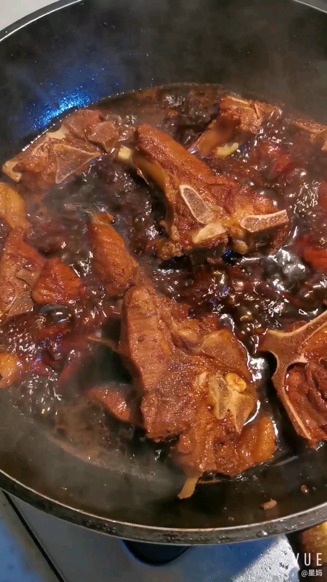 紅燒牛仔骨的做法-家常味煮菜譜