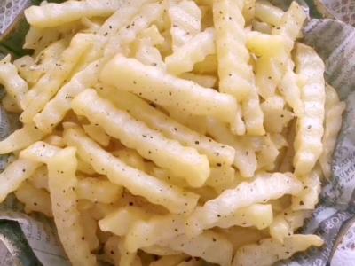 黑椒薯?xiàng)l的做法-黑椒味烘焙菜譜