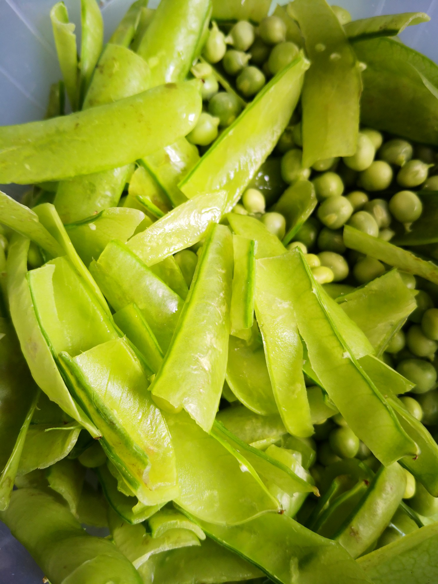 雞丁炒青筍豌豆的做法-家常味炒菜譜