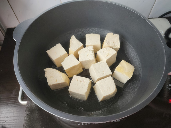 豆腐釀肉的做法-家常味煎菜譜-易網健康養生網 豆腐釀肉的做法-家常味煎菜譜