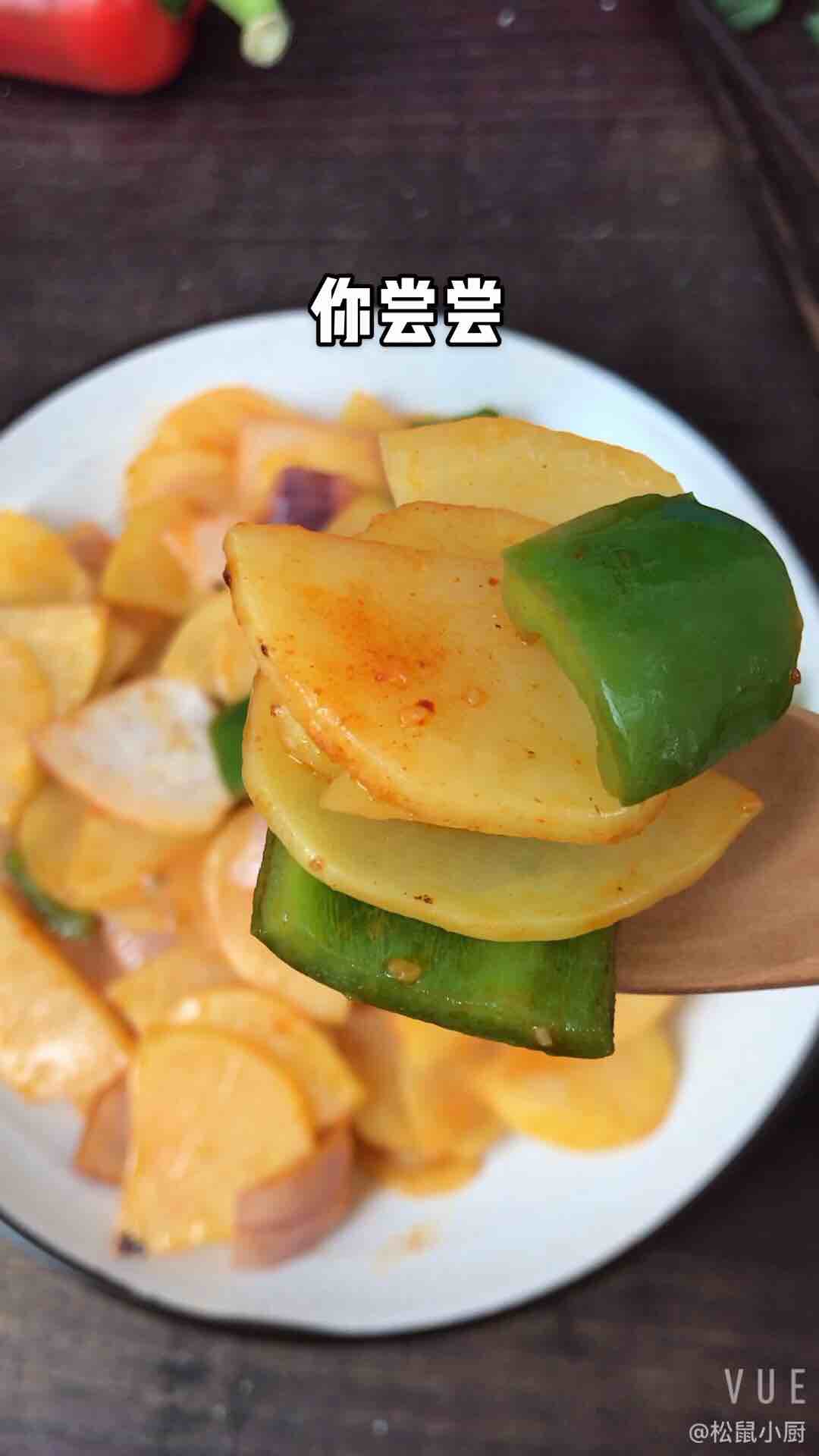 燒烤風味土豆片的做法-家常味炒菜譜