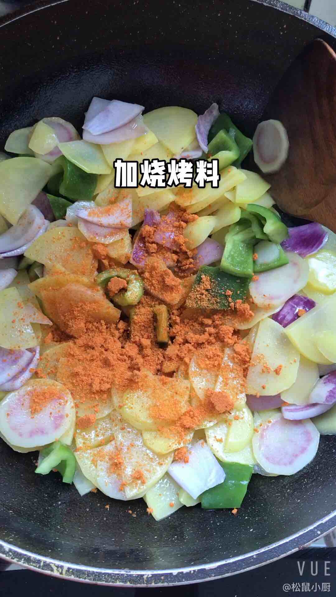 燒烤風味土豆片的做法-家常味炒菜譜