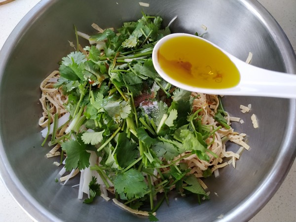 涼拌豆腐絲的做法-家常味拌菜譜