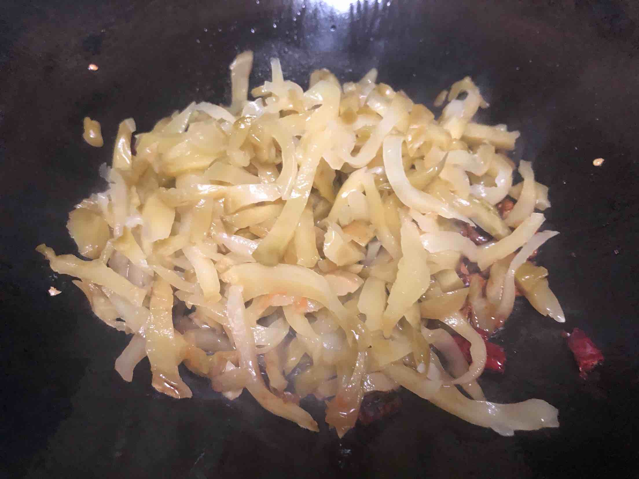 榨菜肉絲的做法-家常味炒菜譜-易網(wǎng)健康養(yǎng)生網(wǎng) 榨菜肉絲的做法-家常味炒菜譜