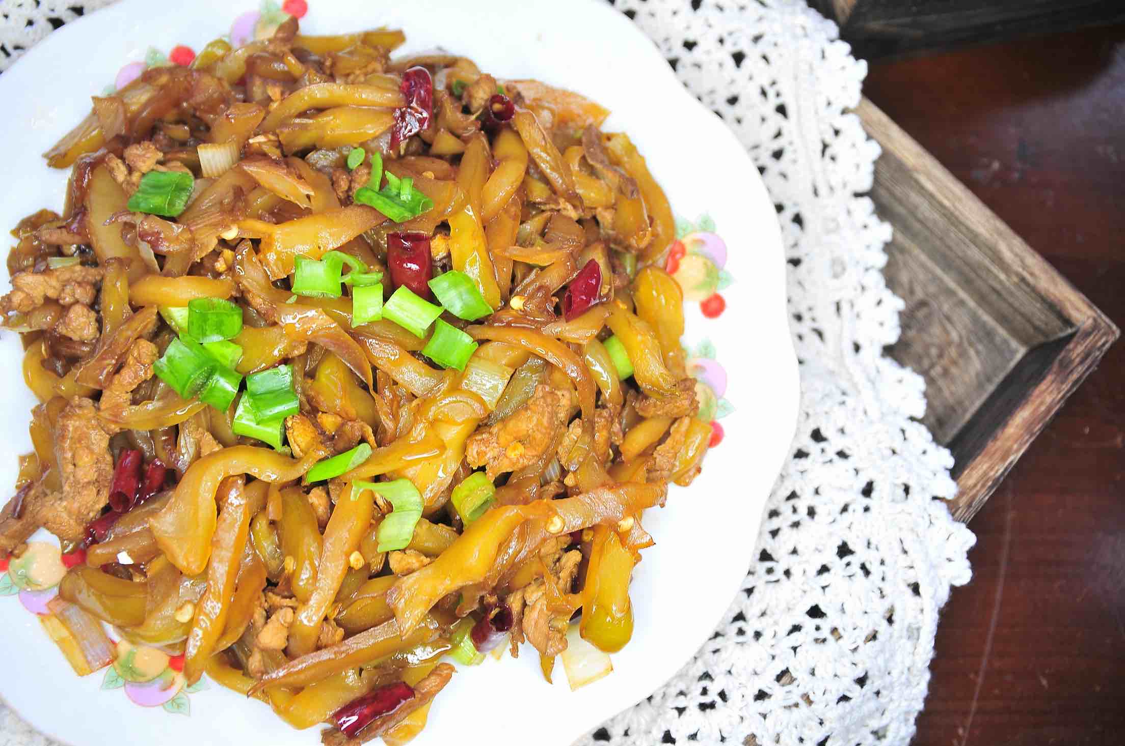 榨菜肉絲的做法-家常味炒菜譜-易網(wǎng)健康養(yǎng)生網(wǎng) 榨菜肉絲的做法-家常味炒菜譜