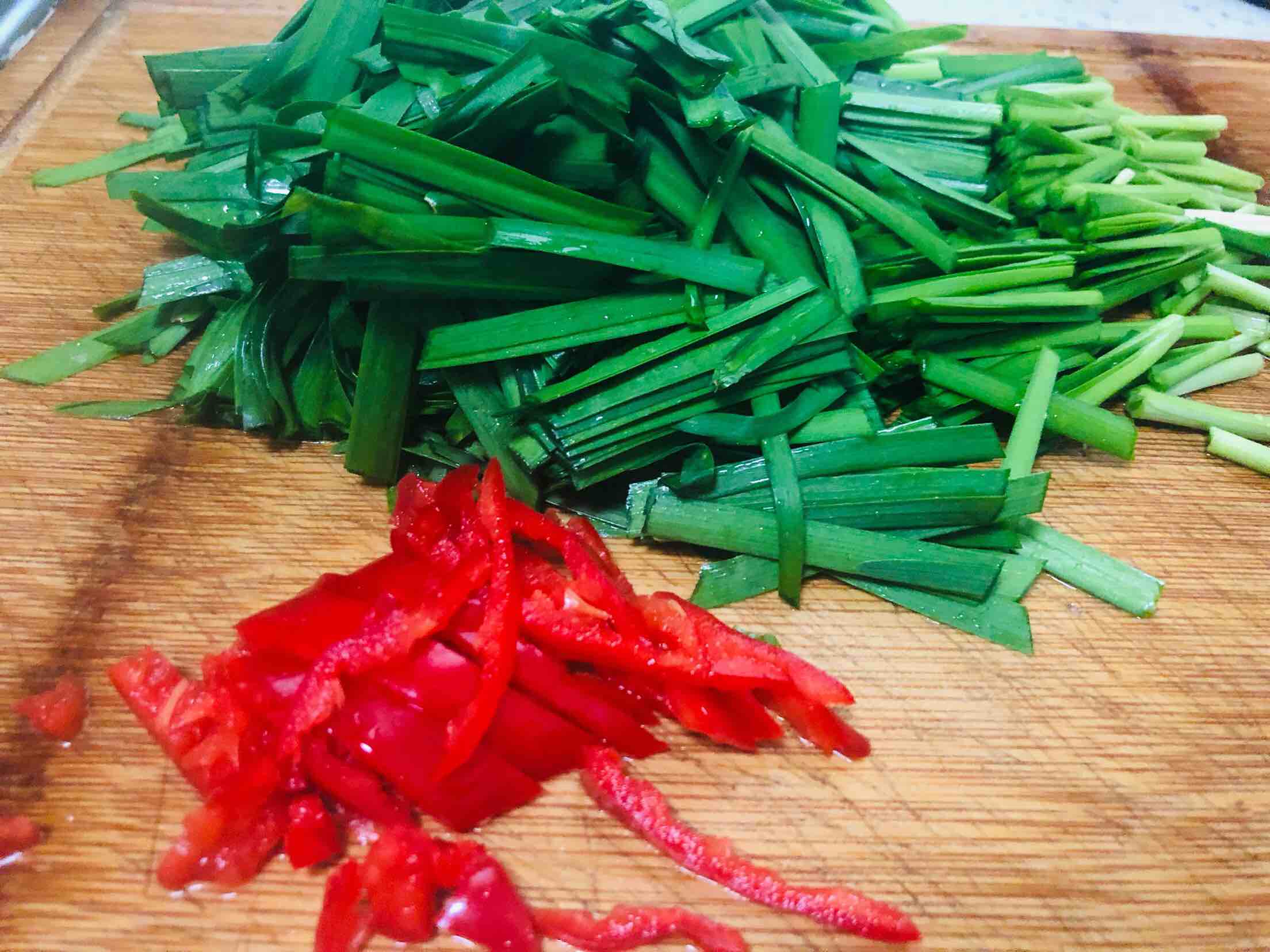 綠豆芽炒韭菜的做法-家常味炒菜譜