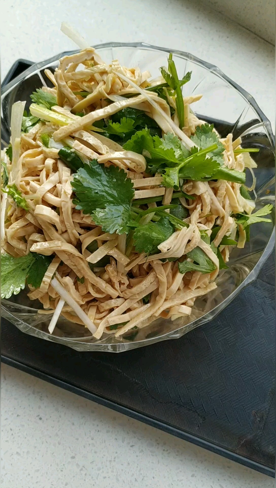 涼拌豆腐絲的做法-家常味拌菜譜