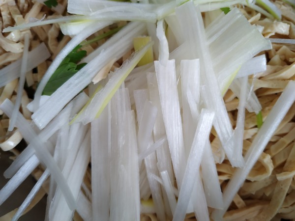 涼拌豆腐絲的做法-家常味拌菜譜