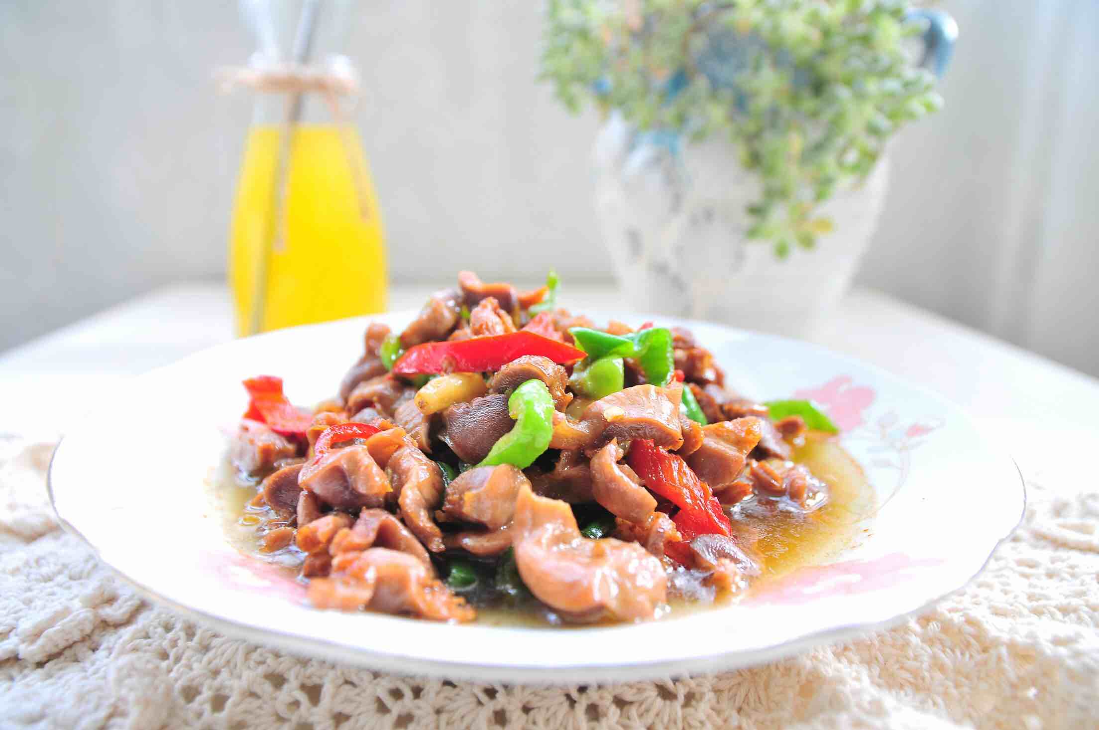 辣椒炒雞肫的做法-家常味炒菜譜